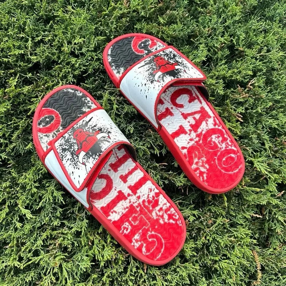 Chicago Bulls Team Pattern Gel‎ Slide Sandals Men’s Size 9/10 Red